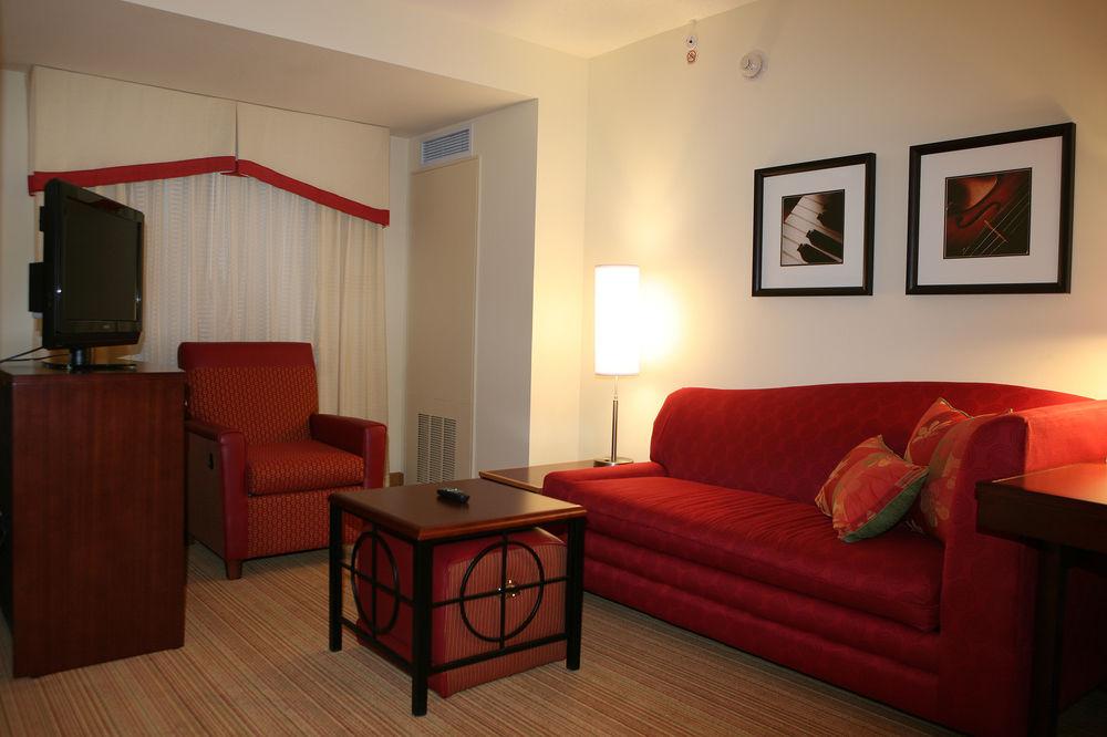 By Marriott Downtown Uab Hotel 3*