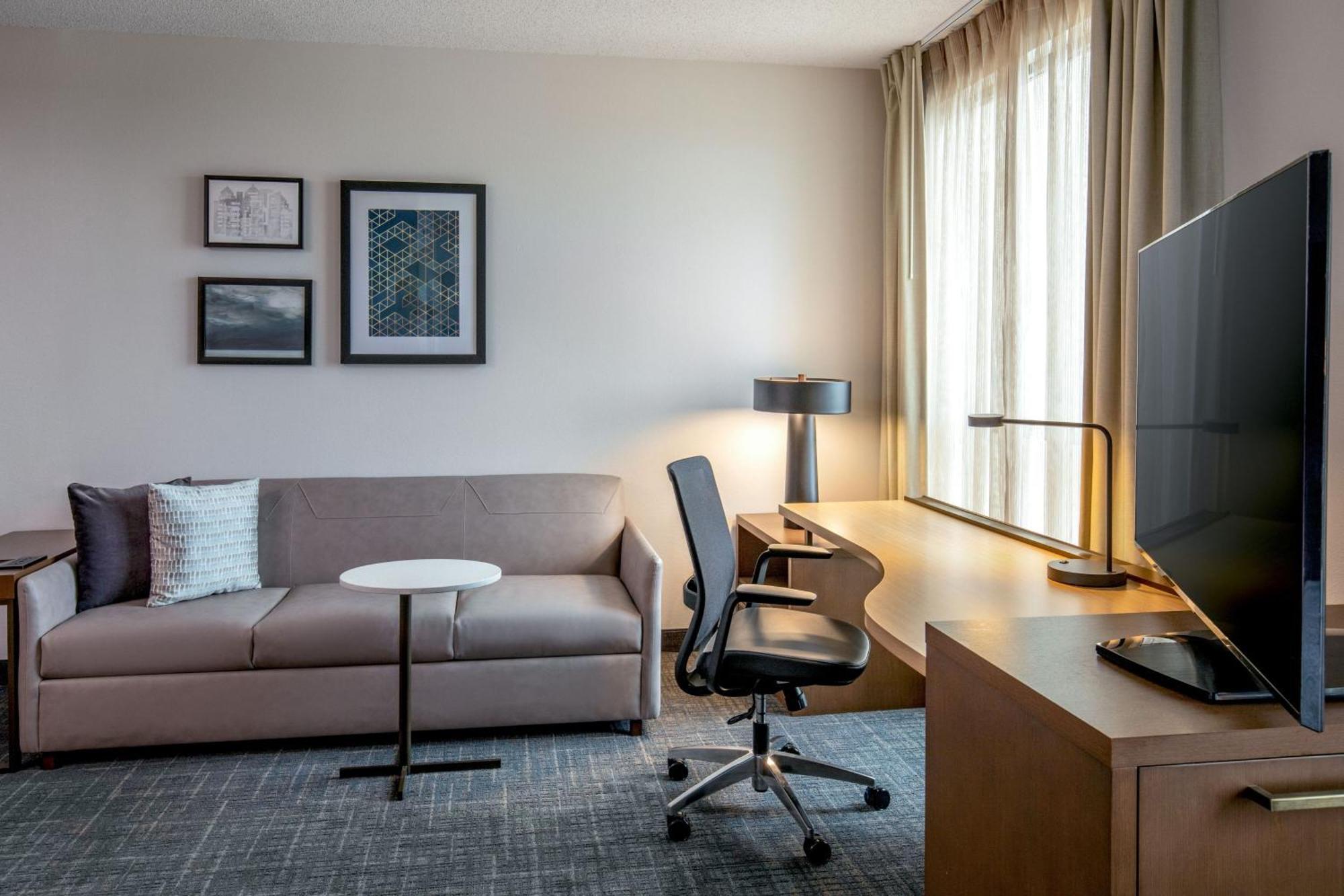 By Marriott Downtown Uab Birmingham