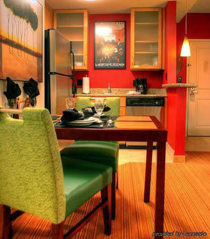 Hotel By Marriott Downtown Uab